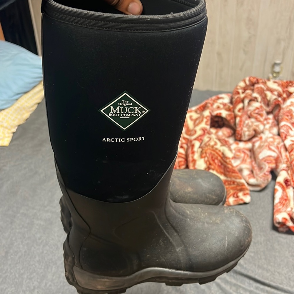 Muck boots